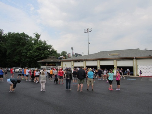 2017 homeland hospice 5k and memorywalk runners